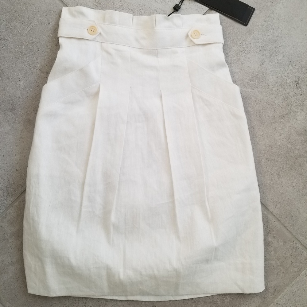 BCBG White Linen Skirt